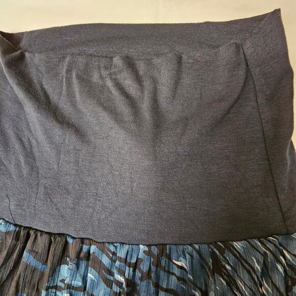 NWT Willow and Clay Pleated Maxi Skirt Women's Small - Picture 9 of 11